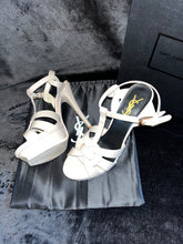 Load image into Gallery viewer, Cream St Heels
