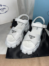 Load image into Gallery viewer, White Chunky P Sandals