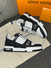 Load image into Gallery viewer, Black & White Trainers
