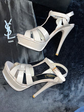 Load image into Gallery viewer, Cream St Heels