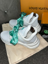 Load image into Gallery viewer, Archlight Trainers