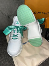 Load image into Gallery viewer, Archlight Trainers