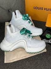 Load image into Gallery viewer, Archlight Trainers