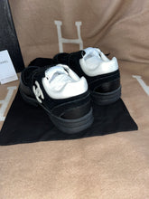 Load image into Gallery viewer, Black & White Runner Trainers