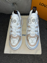 Load image into Gallery viewer, Archlight Trainers