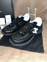 Load image into Gallery viewer, Black & White Runner Trainers