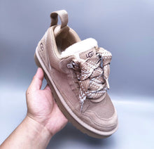 Load image into Gallery viewer, Ugg Short Trainer