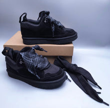 Load image into Gallery viewer, Ugg Short Trainer