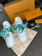 Load image into Gallery viewer, Archlight Trainers