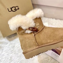 Load image into Gallery viewer, Plain Boots