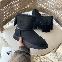 Load image into Gallery viewer, Bow Boots