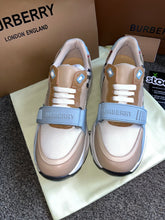 Load image into Gallery viewer, Blue Burbes