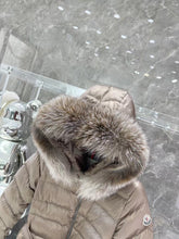 Load image into Gallery viewer, Long Mon Winter Coat