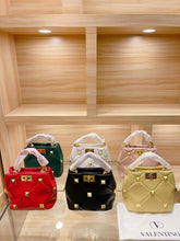 Load image into Gallery viewer, Valentine Small Leather Bag