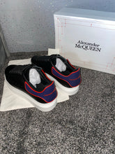 Load image into Gallery viewer, Black Elastic Queens