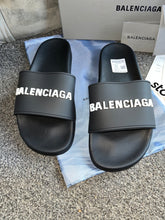 Load image into Gallery viewer, Rubber Sliders