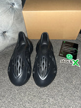 Load image into Gallery viewer, Black Foam Shoes