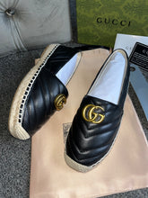 Load image into Gallery viewer, Black G Pumps