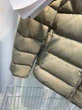 Load image into Gallery viewer, Quilted Winter Coat