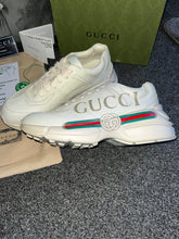 Load image into Gallery viewer, Rhyton Logo Trainer