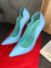 Load image into Gallery viewer, Blue Heels