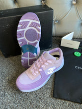 Load image into Gallery viewer, Purple C Runners