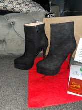 Load image into Gallery viewer, Black Heels