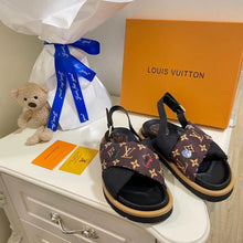 Load image into Gallery viewer, Pillow Sandals