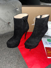 Load image into Gallery viewer, Black Heels