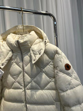 Load image into Gallery viewer, Quilted Winter Coat