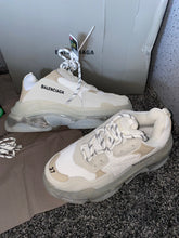 Load image into Gallery viewer, Triple Trainers - Light Tan