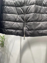 Load image into Gallery viewer, Fleece Jacket