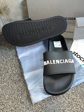 Load image into Gallery viewer, Rubber Sliders