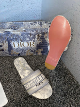 Load image into Gallery viewer, Light Grey Paris Sandals