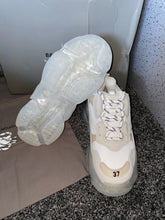 Load image into Gallery viewer, Triple Trainers - Light Tan