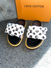 Load image into Gallery viewer, Diamond Elastic Pillow Sliders