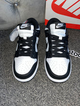 Load image into Gallery viewer, Black & White Dunks