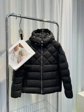 Load image into Gallery viewer, Quilted Winter Coat