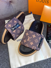 Load image into Gallery viewer, Pillow Sliders Original