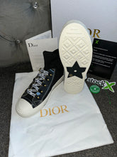 Load image into Gallery viewer, Black Hightops