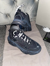 Load image into Gallery viewer, Triple Trainers - All Black