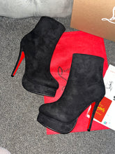 Load image into Gallery viewer, Black Heels