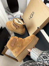 Load image into Gallery viewer, Thick Platform Ugg Boots