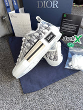 Load image into Gallery viewer, Low Paris Trainers