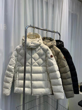 Load image into Gallery viewer, Quilted Winter Coat