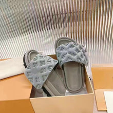 Load image into Gallery viewer, Elastic Suede Pillow Sliders