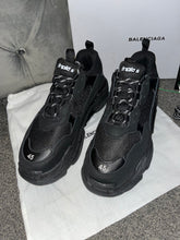 Load image into Gallery viewer, Triple Trainers - All Black