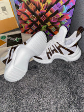 Load image into Gallery viewer, Archlight Trainers