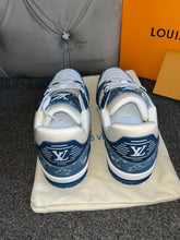 Load image into Gallery viewer, Blue & White Trainers