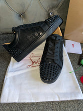 Load image into Gallery viewer, Black Patterned Studded Trainers
